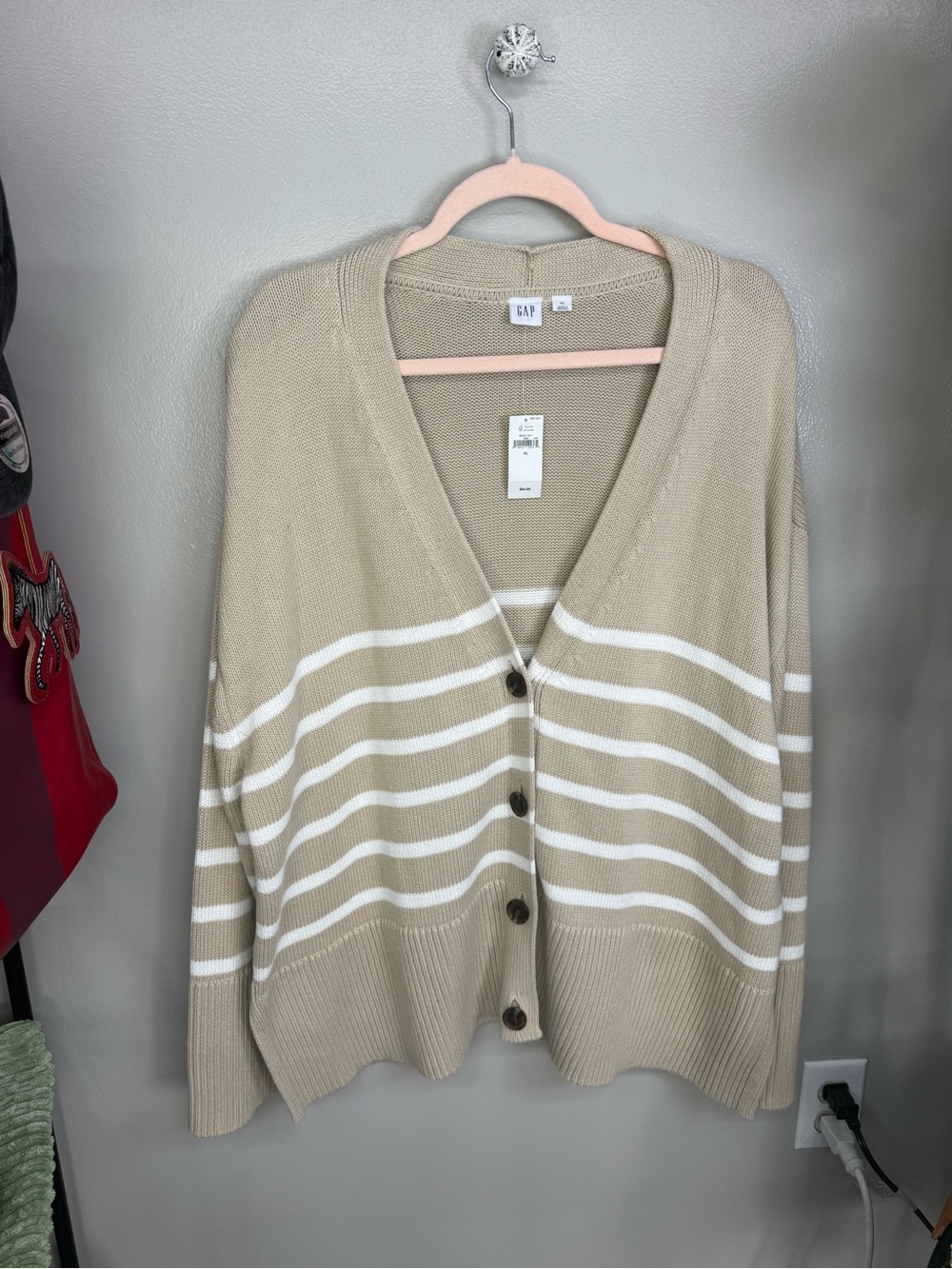 GAP Women's Beige Striped V-Neck Cardigan Sweater NWT sz XL